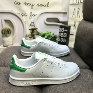 Adidas Stan Smith أبيض وأخضر أحذية رياضية للأسلوب الحياتي
