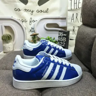Adidas Superstar حذاء أسلوب حياة أزرق وأبيض لامع