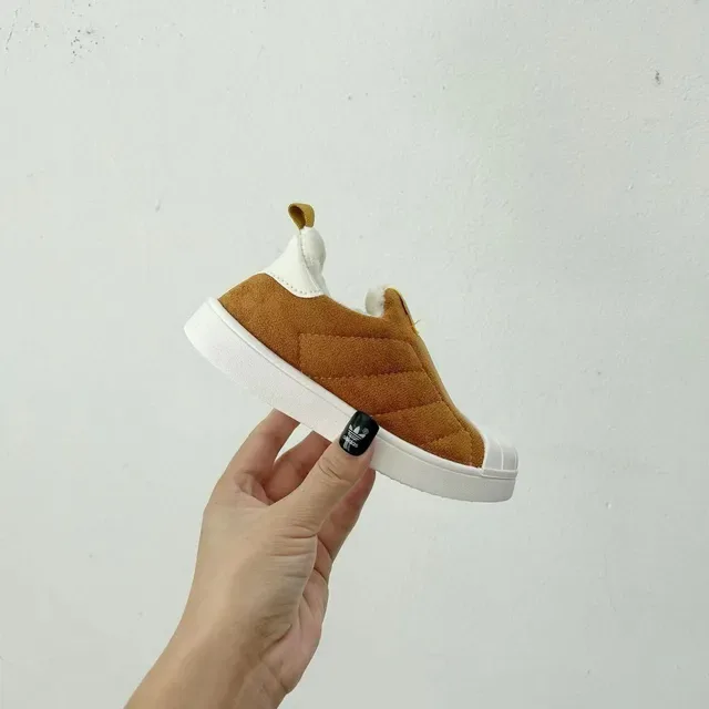 Adidas Superstar أطفال سكيب أون مقلمة رمادية أسلوب حياة أحذية رياضية 18