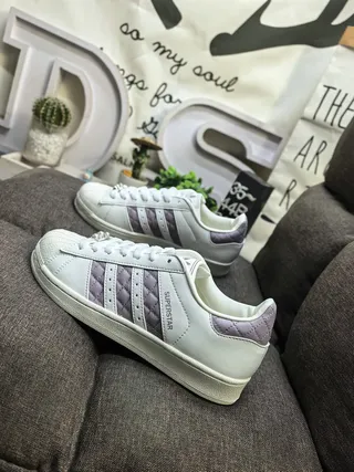 Adidas Superstar Off-White e Lavender tênis lifestyle acolchoados 7