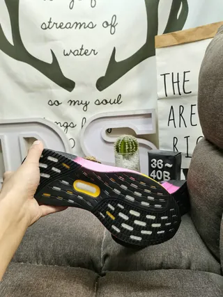 Adidas Ultraboost সাদা হালকা নীল কালো লাল দৌড়ানোর জুতো 4