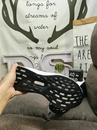 Adidas Ultraboost সাদা হালকা নীল কালো লাল দৌড়ানোর জুতো 14