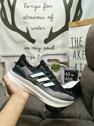 Adidas Ultraboost সাদা হালকা নীল কালো লাল দৌড়ানোর জুতো 15