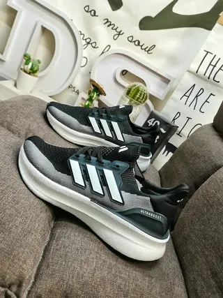Adidas Ultraboost সাদা হালকা নীল কালো লাল দৌড়ানোর জুতো 17