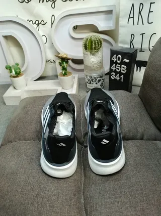 Adidas Ultraboost সাদা হালকা নীল কালো লাল দৌড়ানোর জুতো 18