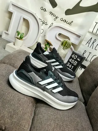 Adidas Ultraboost সাদা হালকা নীল কালো লাল দৌড়ানোর জুতো 19