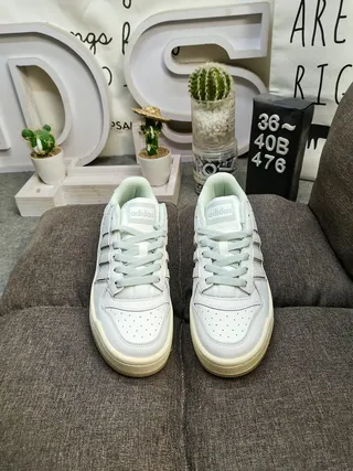 Adidas branco bege sola plataforma três listras painel lateral lifestyle sneakers 10