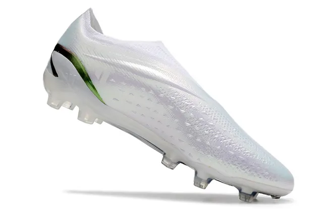 Adidas Chaussures de Football Blanc Vert Coupe Basse Upper Ajusté Chaussette Rayure Talon Iridescente Terrain Firme 2