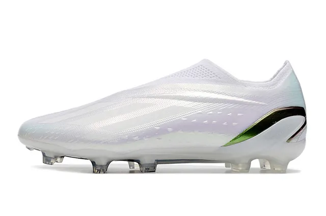 Adidas Chaussures de Football Blanc Vert Coupe Basse Upper Ajusté Chaussette Rayure Talon Iridescente Terrain Firme 7