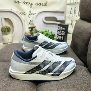Adidas सफेद नेवी इंजीनियर मेश अपर परफोरेटेड Three Stripes रनिंग शूज
