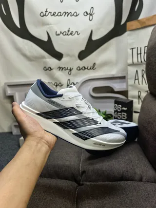 Adidas Blanc Marine Malla Ingenieril Perforées Three Stripes Chaussures de running 5
