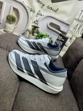 Adidas Blanc Marine Malla Ingenieril Perforées Three Stripes Chaussures de running 7