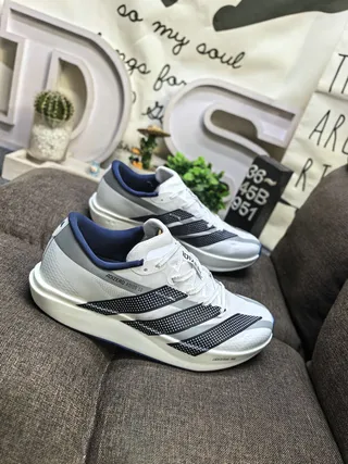Adidas Blanc Marine Malla Ingenieril Perforées Three Stripes Chaussures de running 9