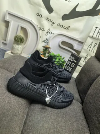 Adidas Yeezy Boost 350 V2 Zebra sneakers lifestyle 9