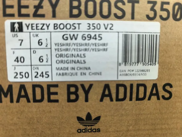 Adidas Yeezy Boost 350 V2 Zebra sneakers lifestyle 12