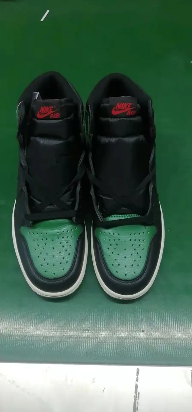 Air Jordan 1 Tênis de Basquete Preto Verde 3
