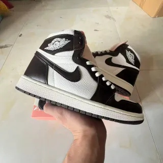 Tênis de basquete Air Jordan 1 High branco e preto
