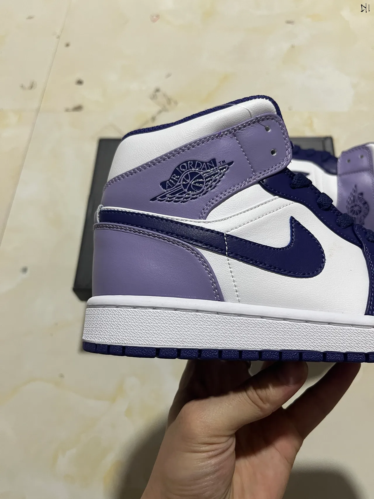 Zapatillas de baloncesto Air Jordan 1 High blanco, azul marino y morado 5