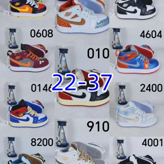 Tênis lifestyle infantil Air Jordan 1 com painéis multicoloridos