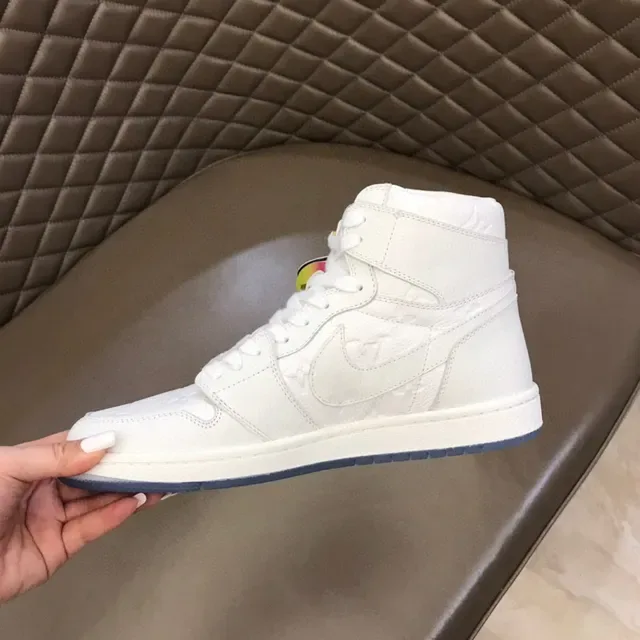 Air Jordan 1 White Blue High-Top Leather Upper Basketball Shoes 3