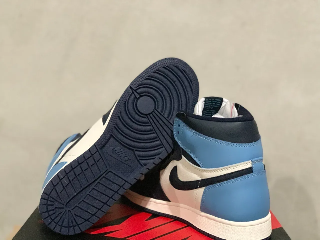 Air Jordan 1 White Navy Light Blue Basketball Shoes 2