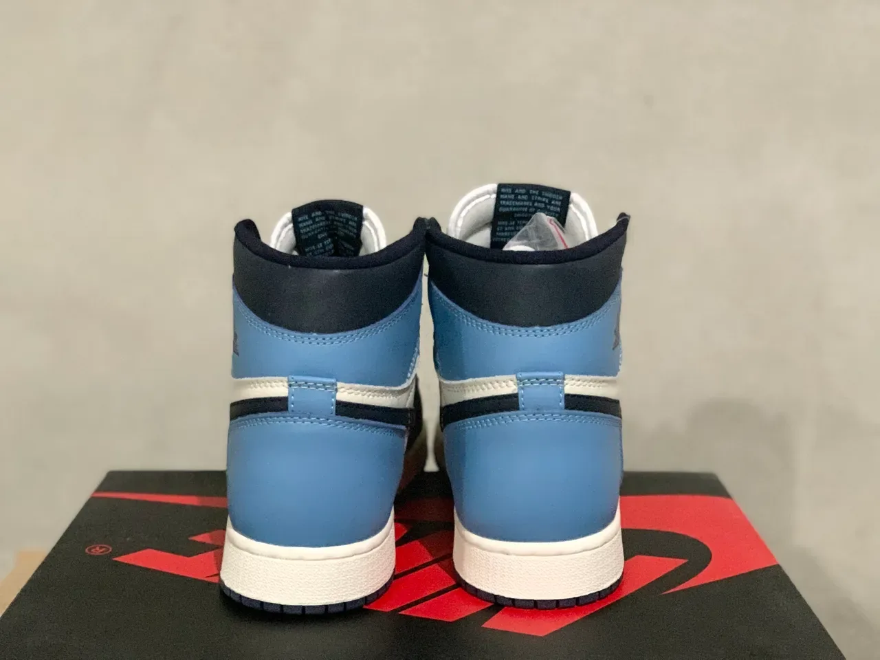Air Jordan 1 White Navy Light Blue Basketball Shoes 3