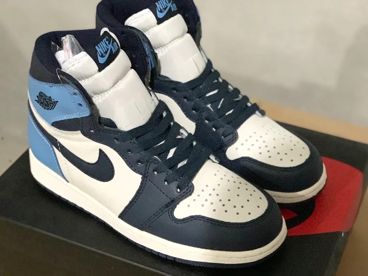 Air Jordan 1 White Navy Light Blue Basketball Shoes 4
