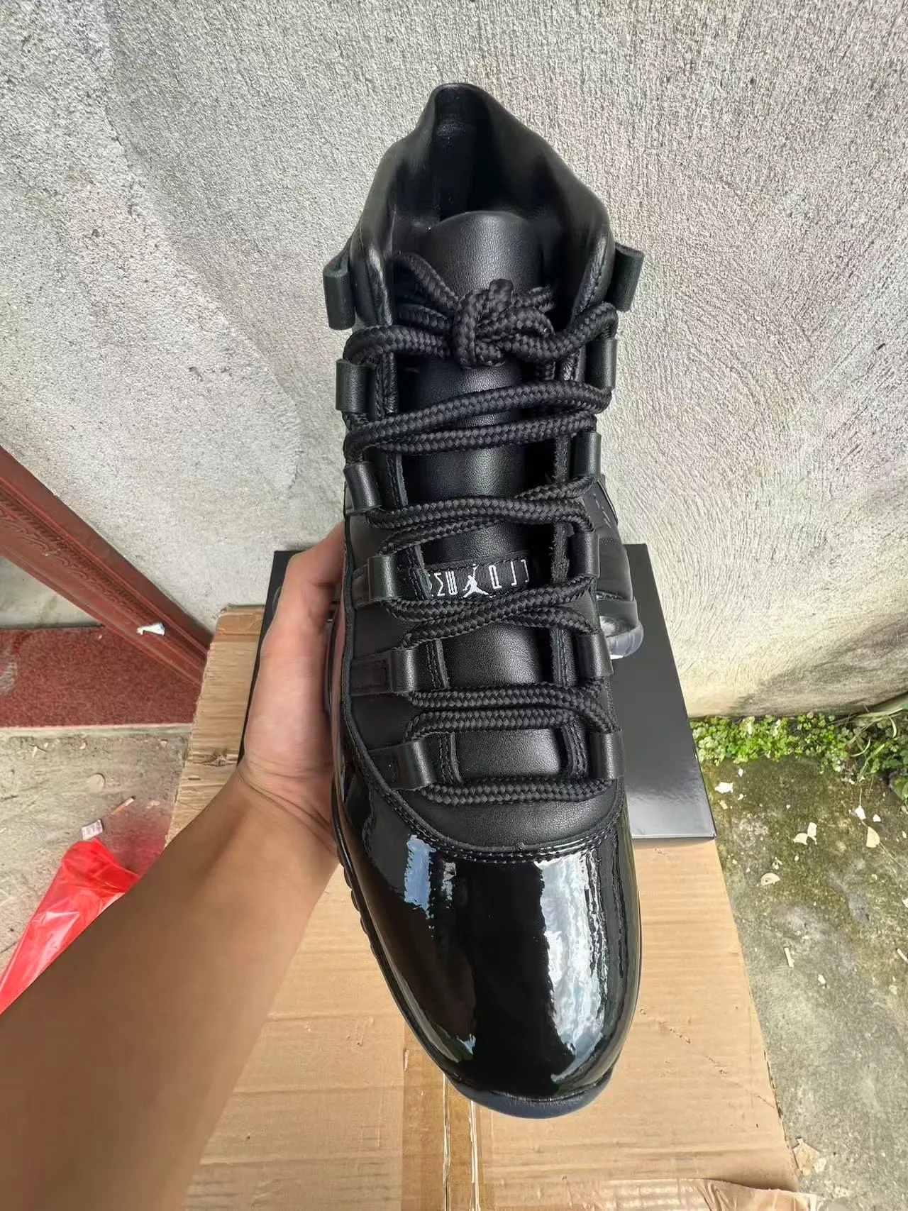 Air Jordan 11 Zapatos de Baloncesto de Cuero Patentado Negro 3