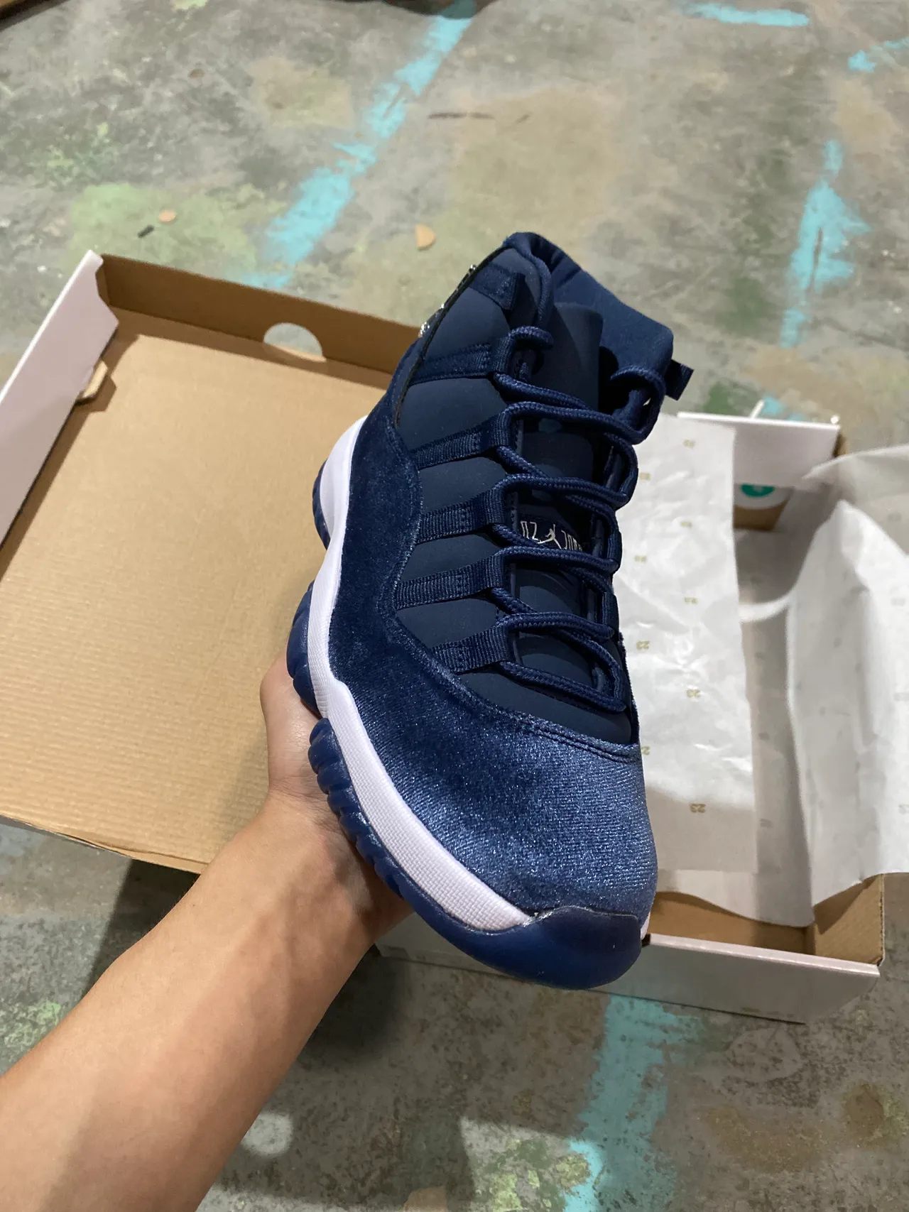 Air Jordan 11 নেভি ভেলভেট সাদা বাস্কেটবল জুতো 2