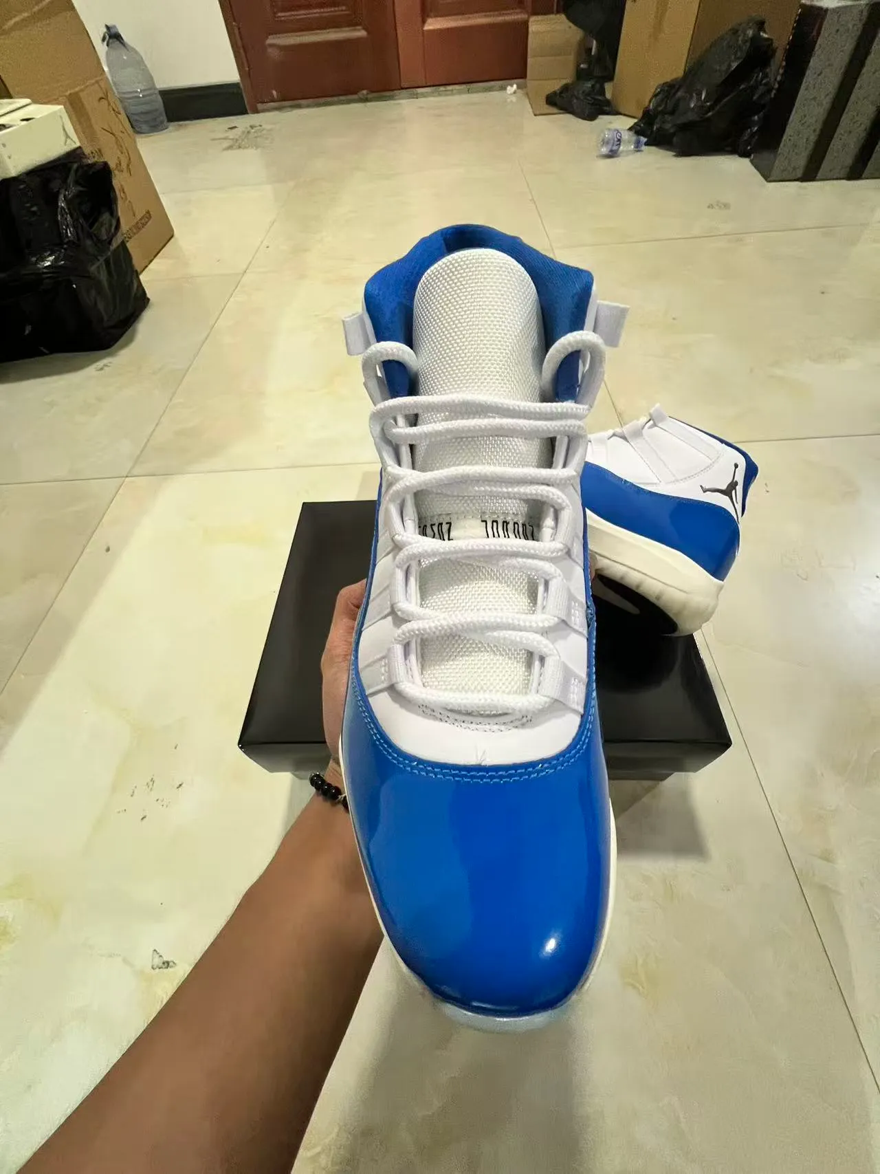 Air Jordan 11 Royal Blue Patent Leather Basketball Shoes 3
