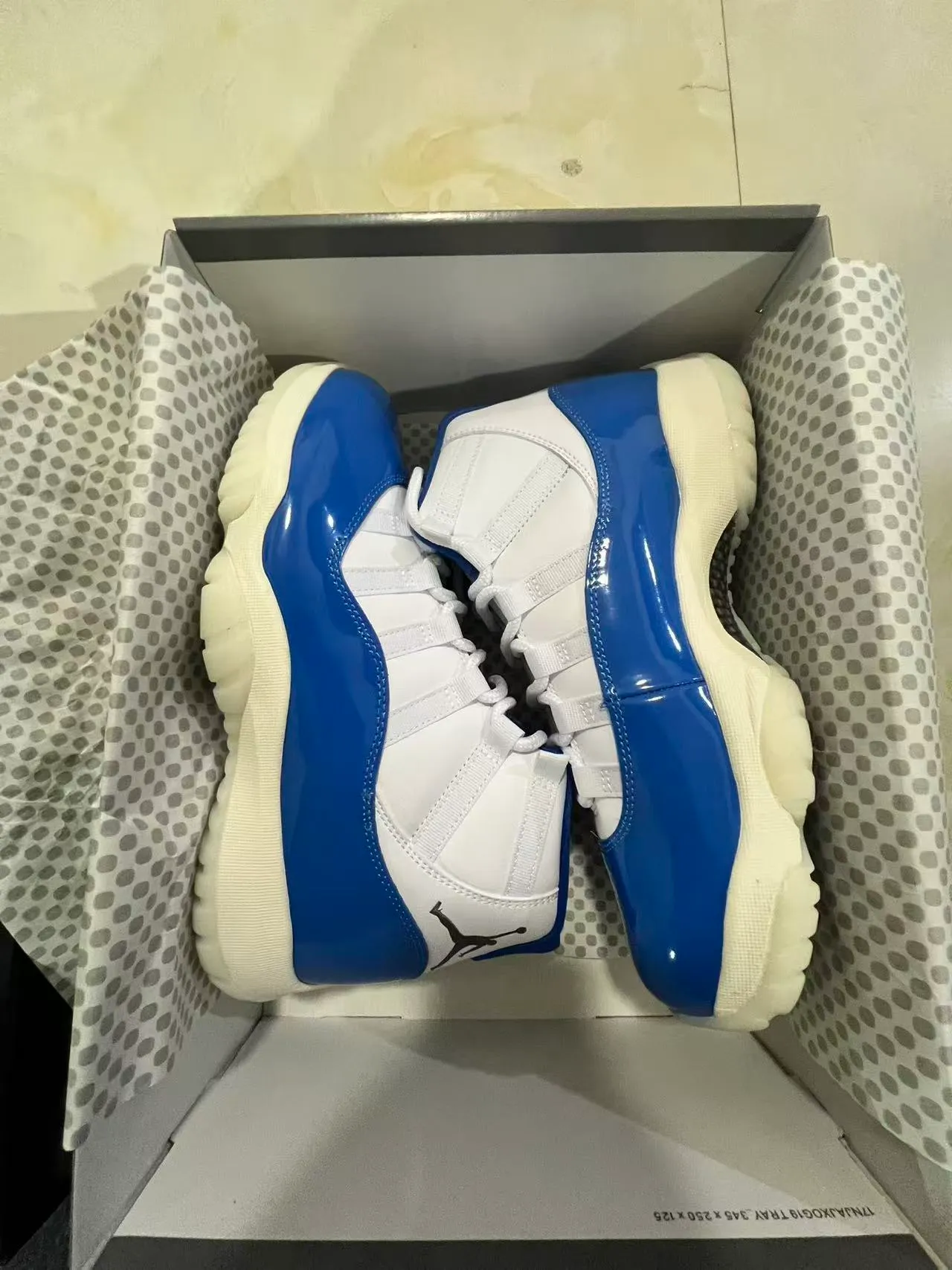 Air Jordan 11 Royal Blue Patent Leather Basketball Shoes 9