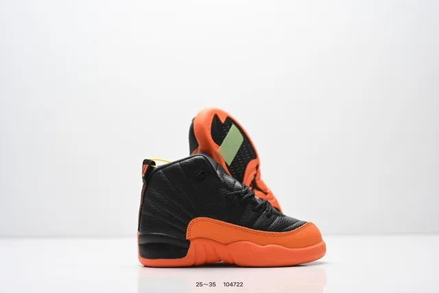 Air Jordan 12 काले और नारंगी बच्चों के बास्केटबॉल जूते 15