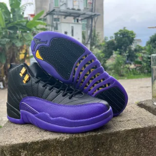 Air Jordan 12 黑色紫色金色篮球鞋