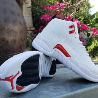 Air Jordan 12 White Red Tênis de basquete