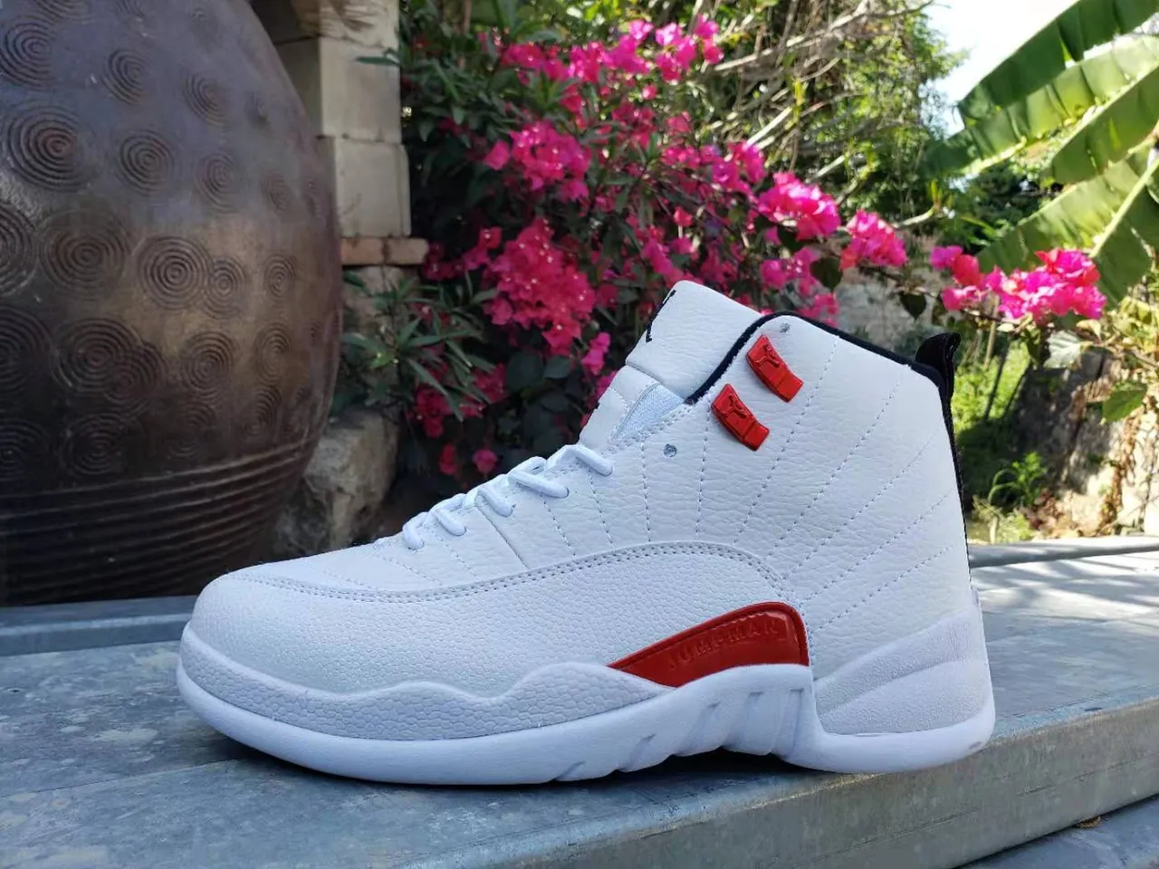 Air Jordan 12 White Red Chaussures de basketball 2