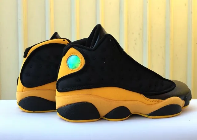 Air Jordan 13 حذاء كرة السلة أسود أصفر أحمر 5