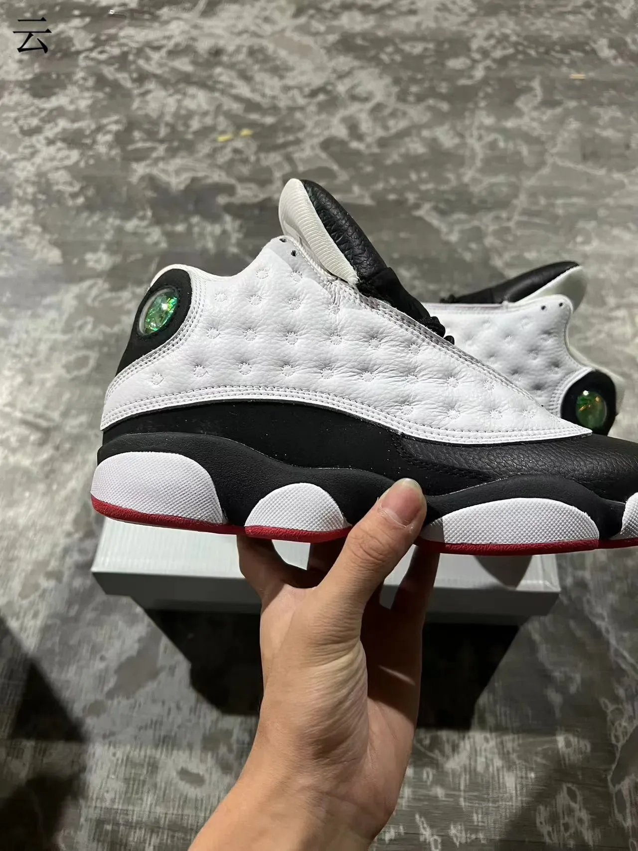Air Jordan 13 Chaussures de Basketball Blanc Noir Vert Joyau 7
