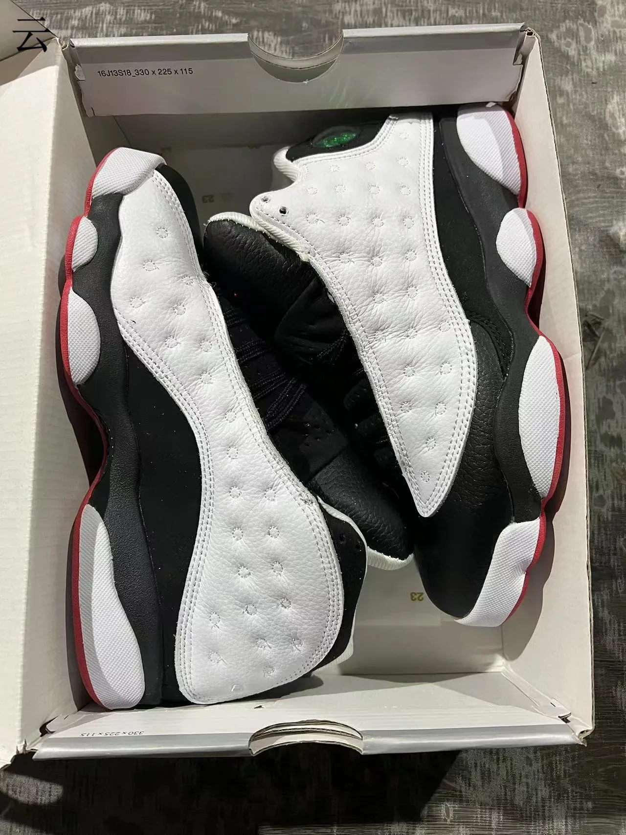 Air Jordan 13 Chaussures de Basketball Blanc Noir Vert Joyau 9