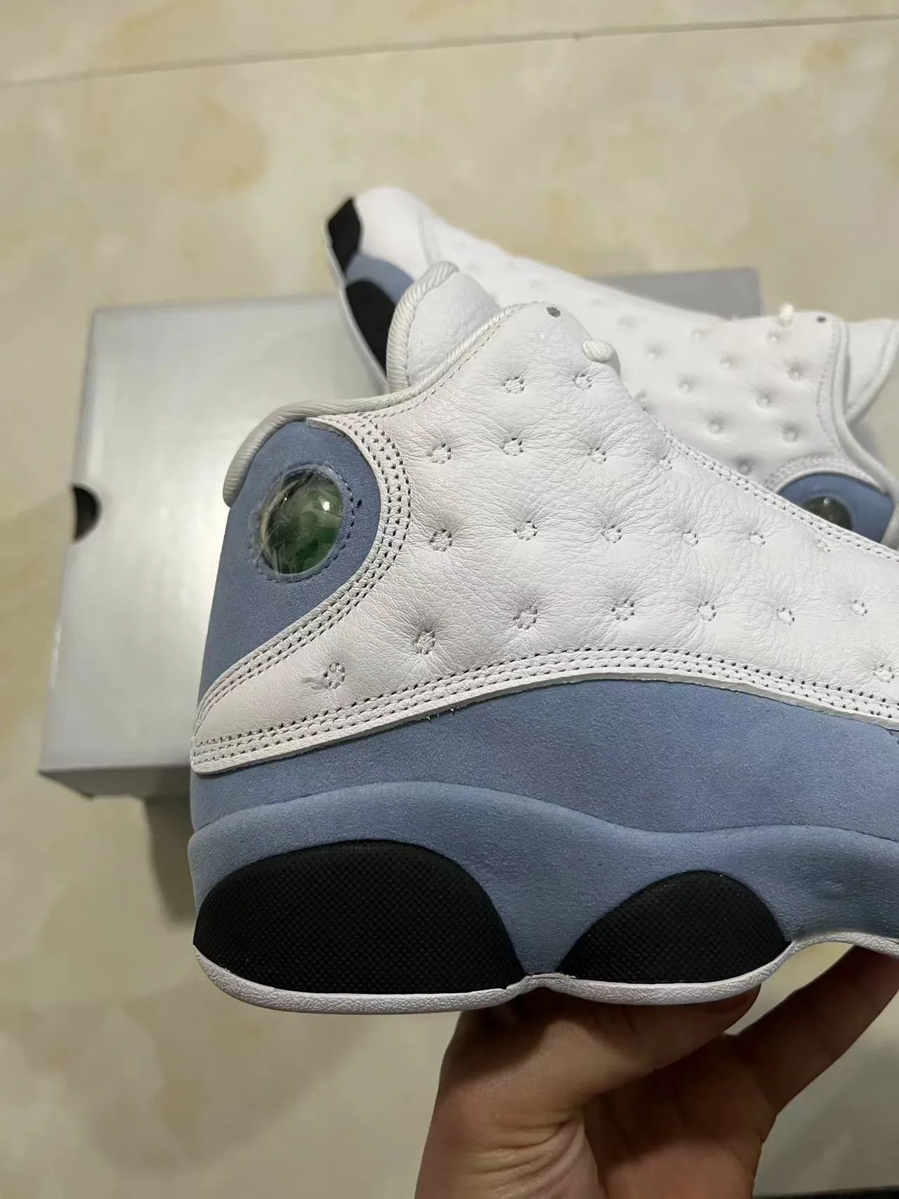 Chaussures de basketball Air Jordan 13 blanc bleu clair noir 8