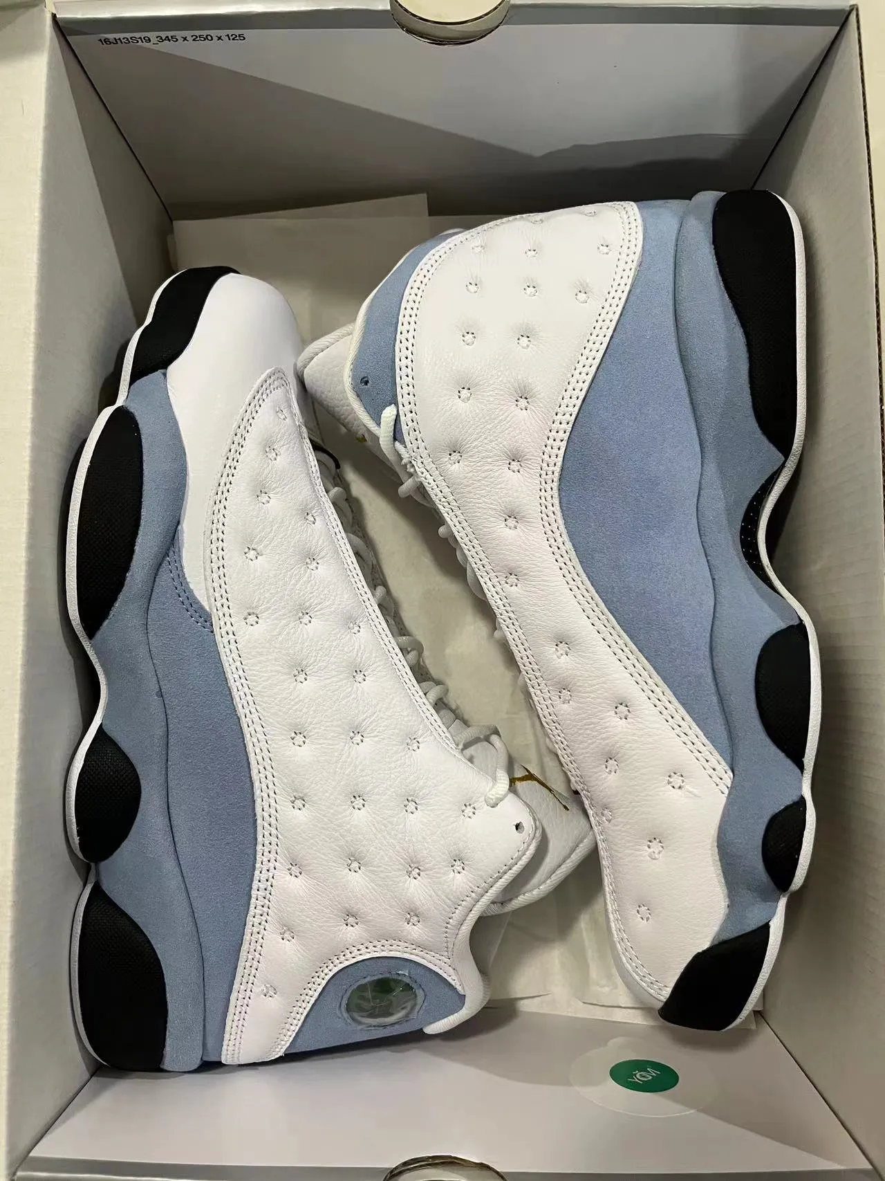 Chaussures de basketball Air Jordan 13 blanc bleu clair noir 12