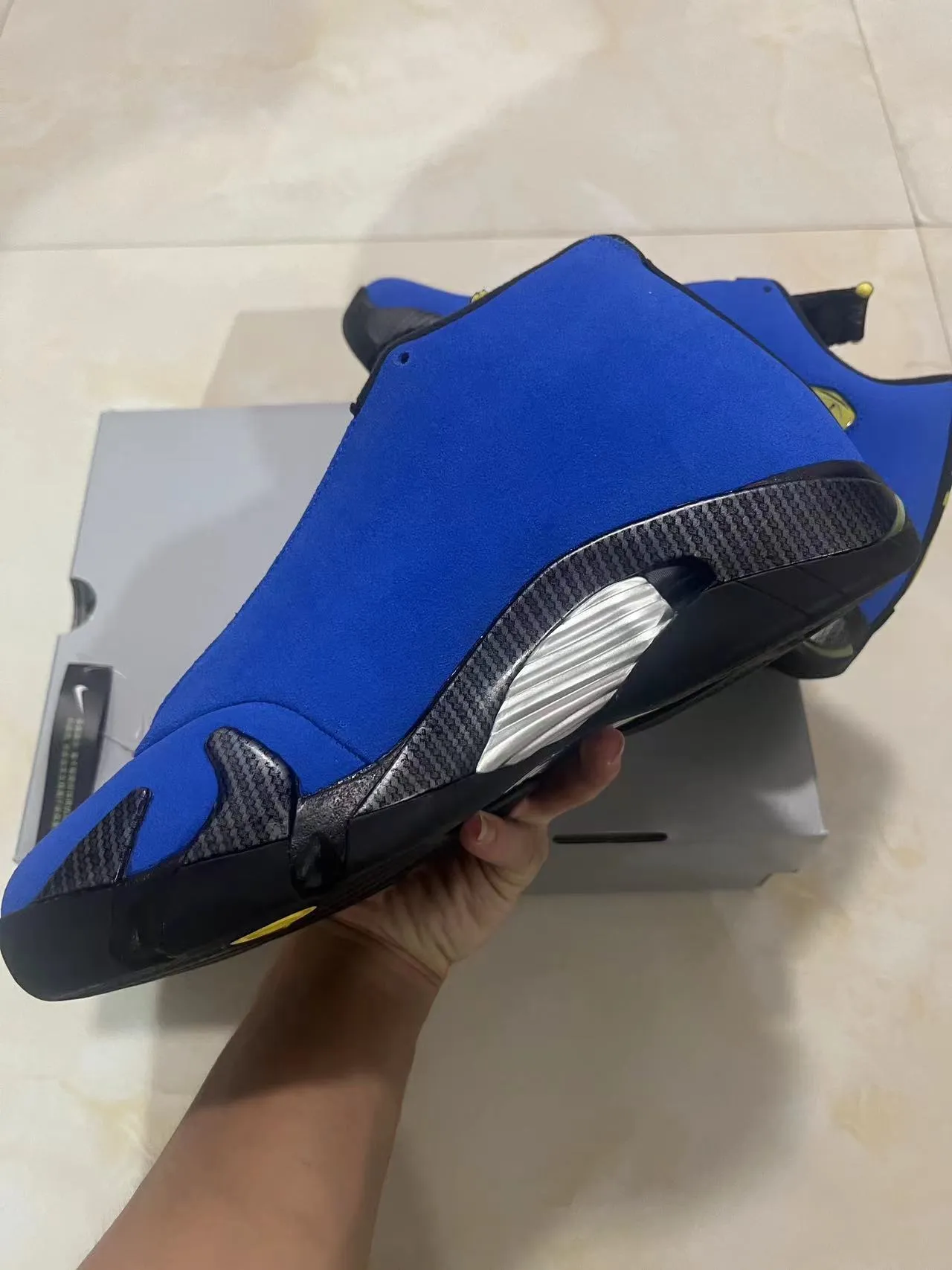 Tênis de basquete Air Jordan 14 azul royal de fibra de carbono 5
