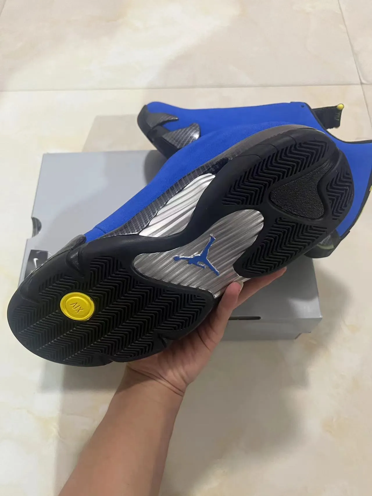 Tênis de basquete Air Jordan 14 azul royal de fibra de carbono 6