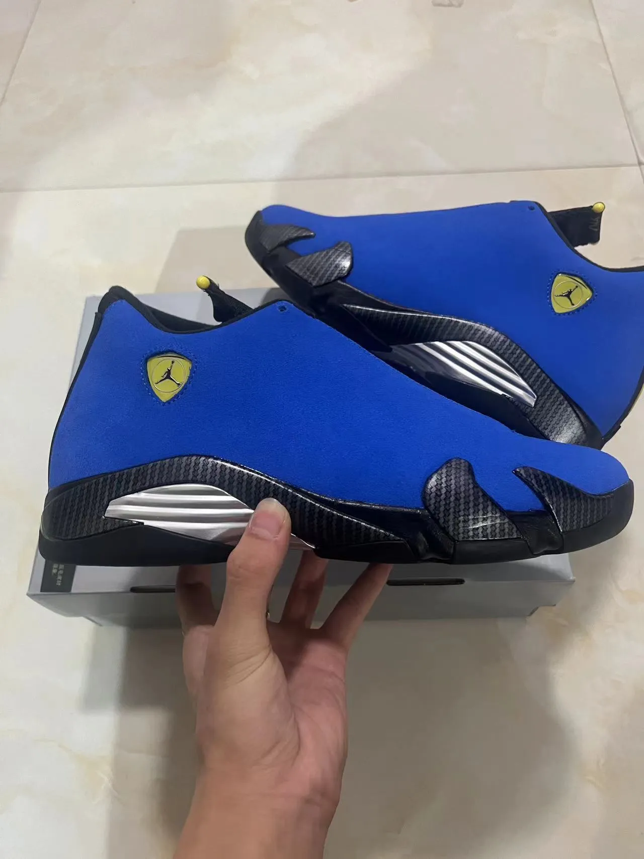 Tênis de basquete Air Jordan 14 azul royal de fibra de carbono 7