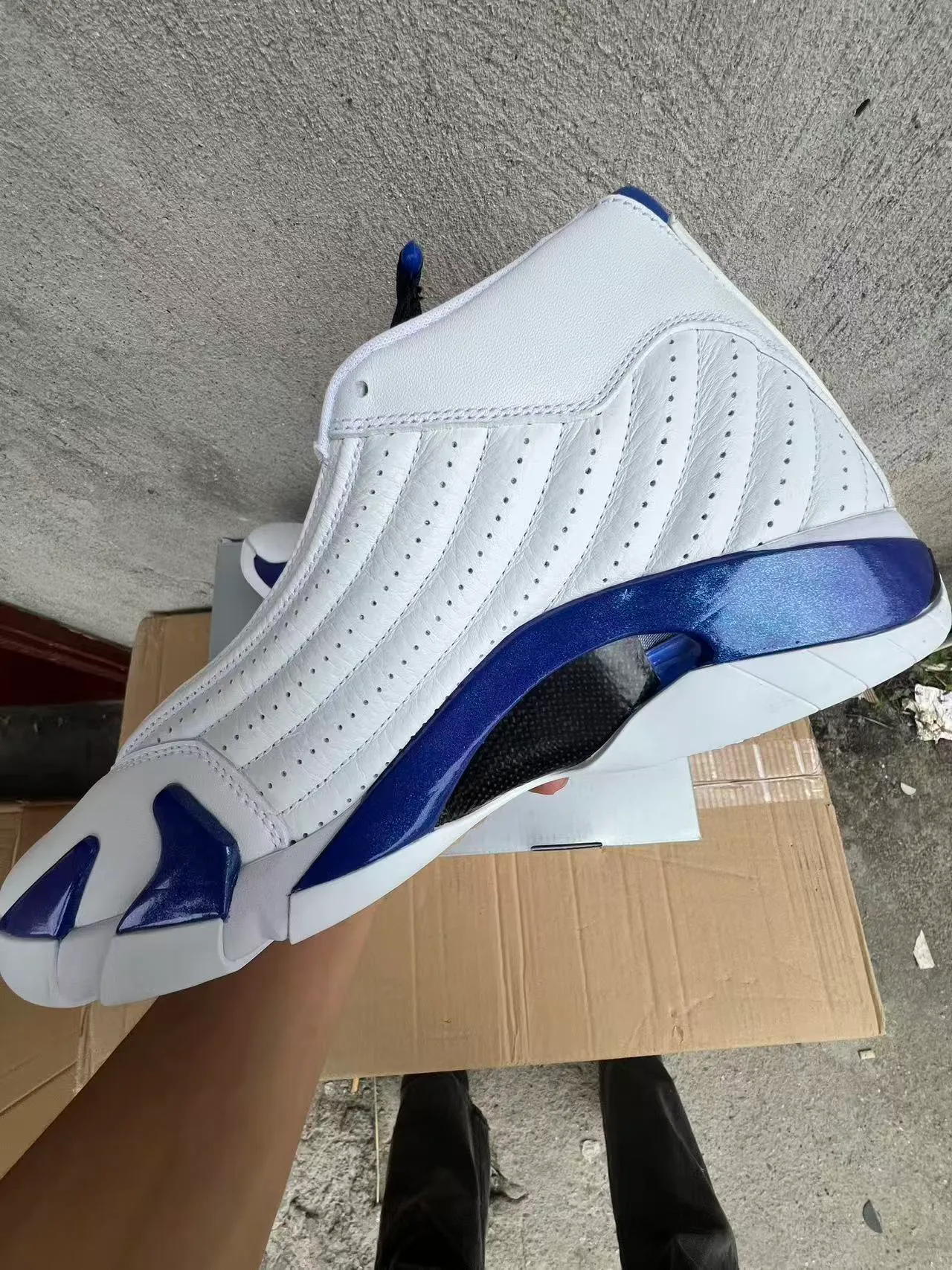 Air Jordan 14 白色皇家蓝篮球鞋 8