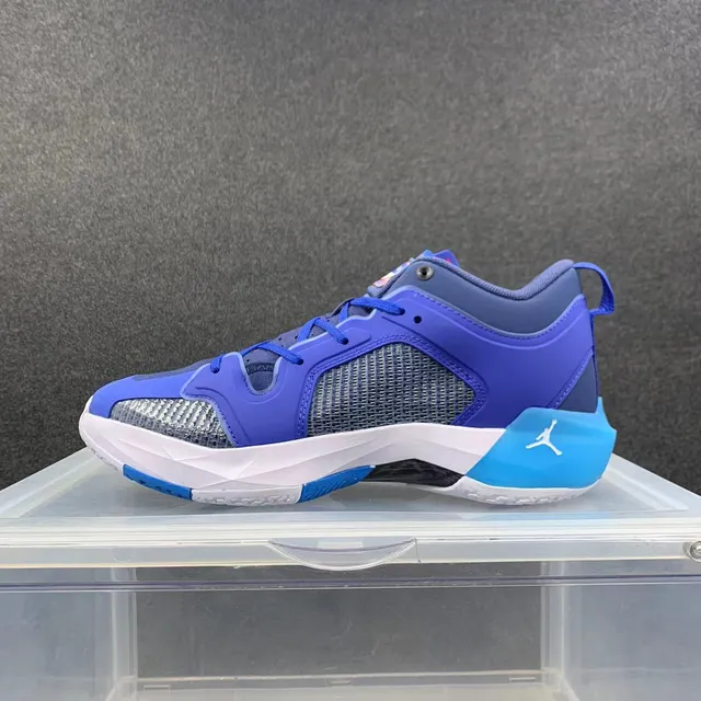 Air Jordan 37 Blue White Basketball Shoes 2