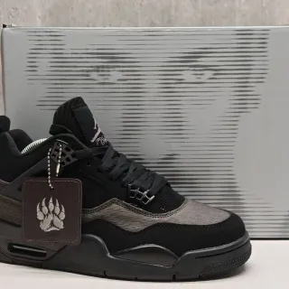Tênis de basquete Air Jordan 4 com cabedal texturizado em preto e cinza-escuro