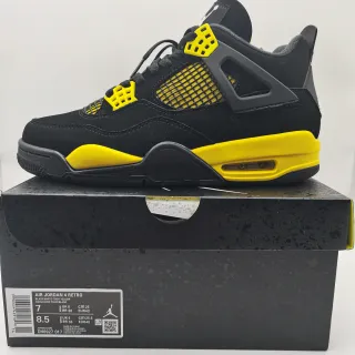 Tênis de basquete Air Jordan 4 Retro preto branco Tour Yellow