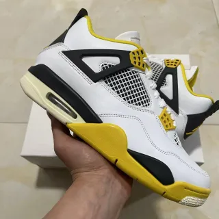 Air Jordan 4 সাদা কালো হলুদ বাস্কেটবল জুতা