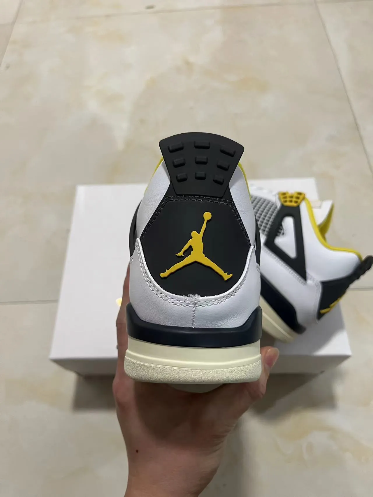 Air Jordan 4 tênis de basquete branco preto amarelo 5