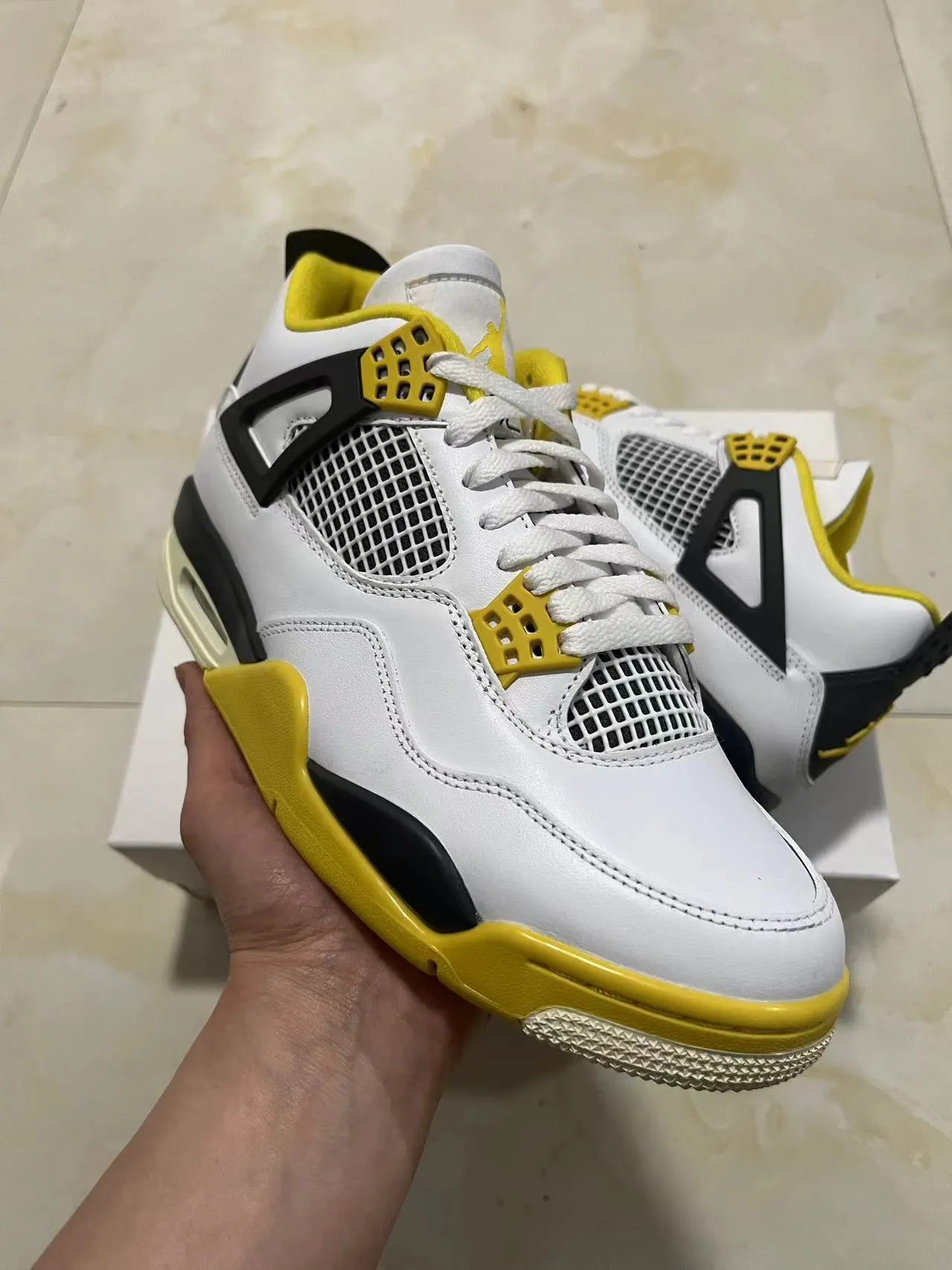 Air Jordan 4 tênis de basquete branco preto amarelo 11